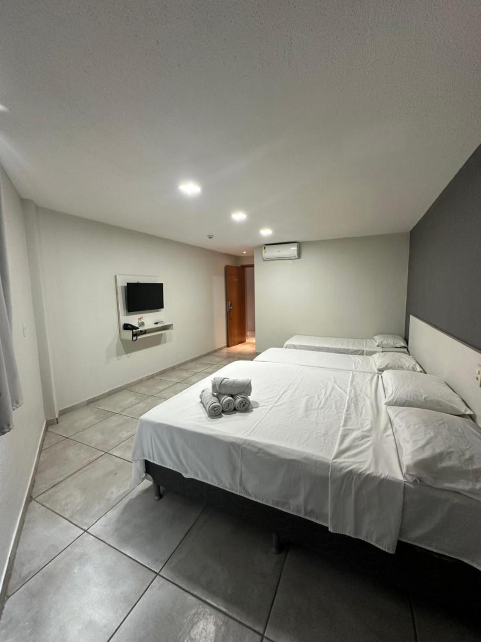 Rota 232 Hotel การัวรู ภายนอก รูปภาพ