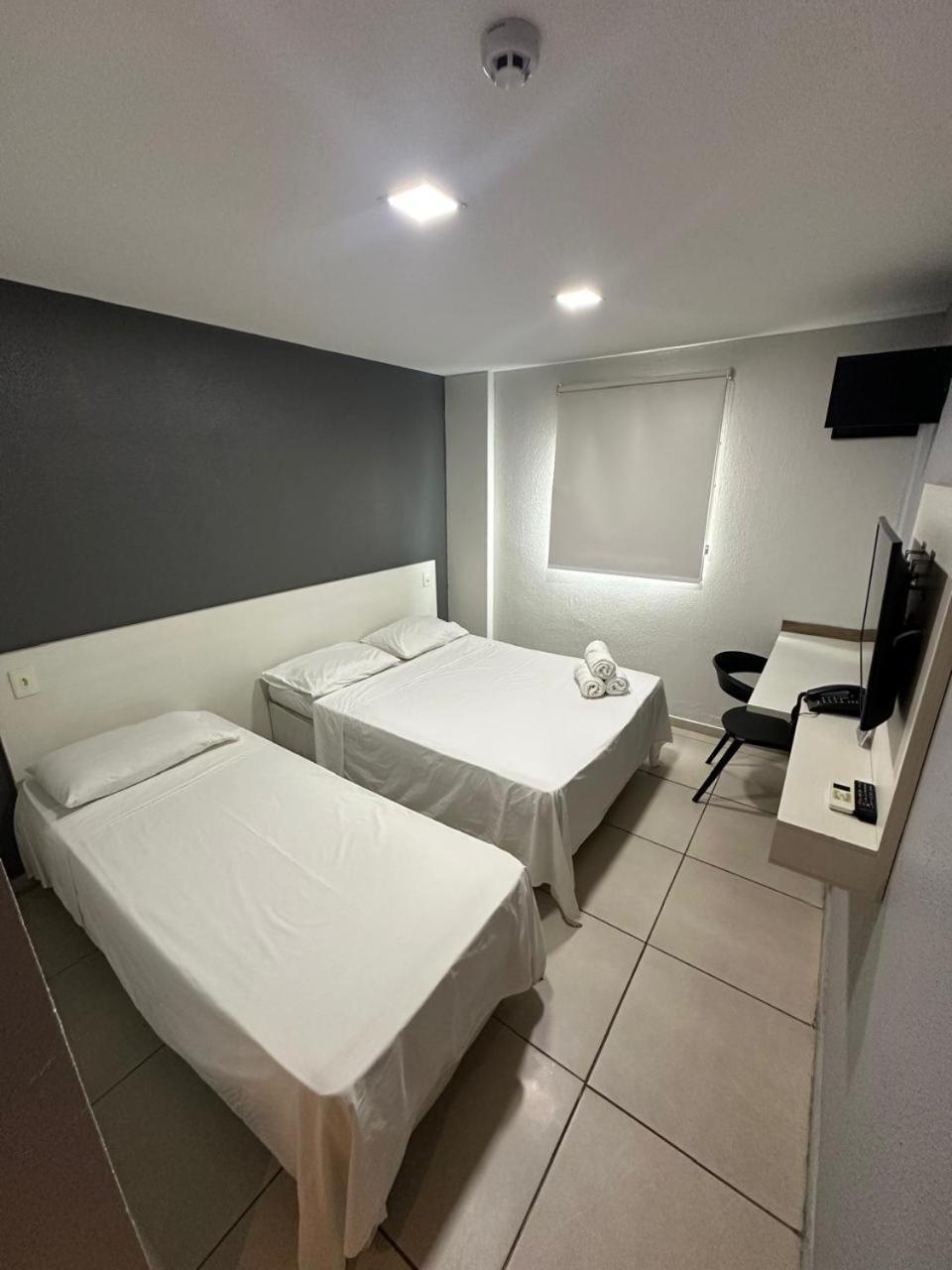 Rota 232 Hotel การัวรู ภายนอก รูปภาพ