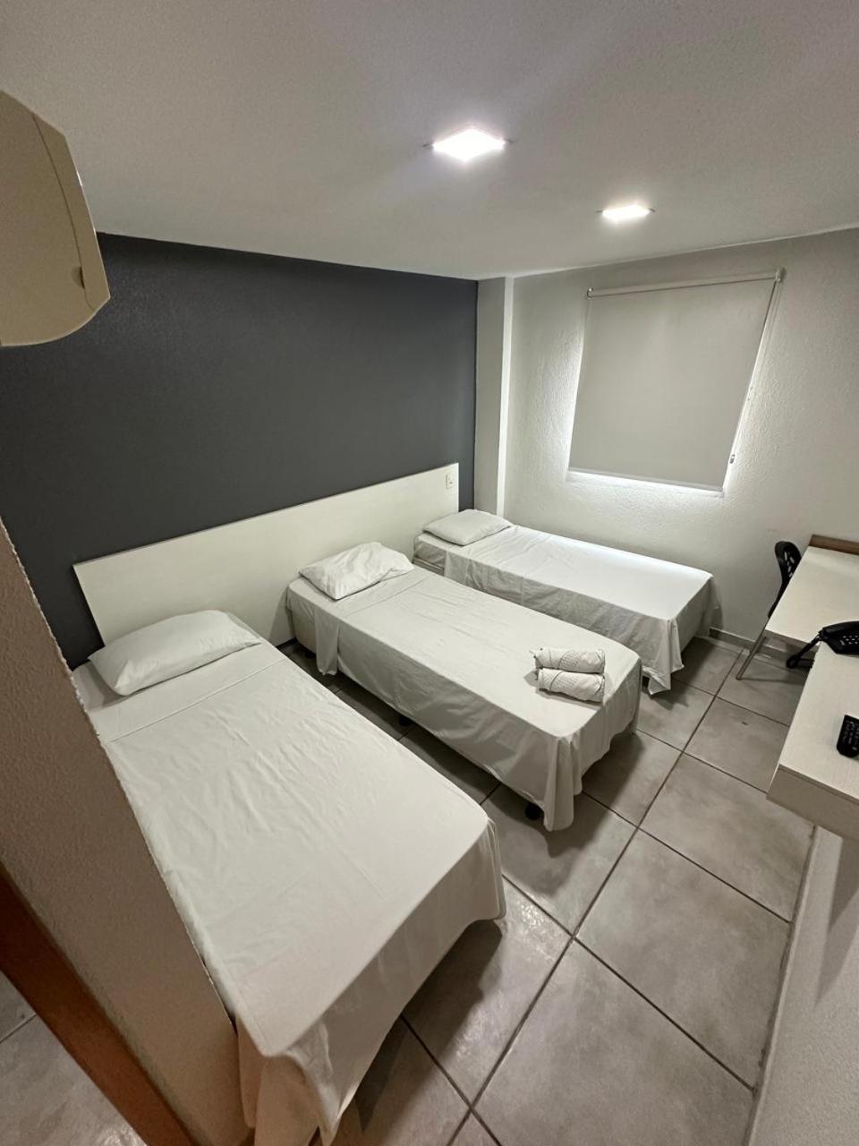 Rota 232 Hotel การัวรู ภายนอก รูปภาพ